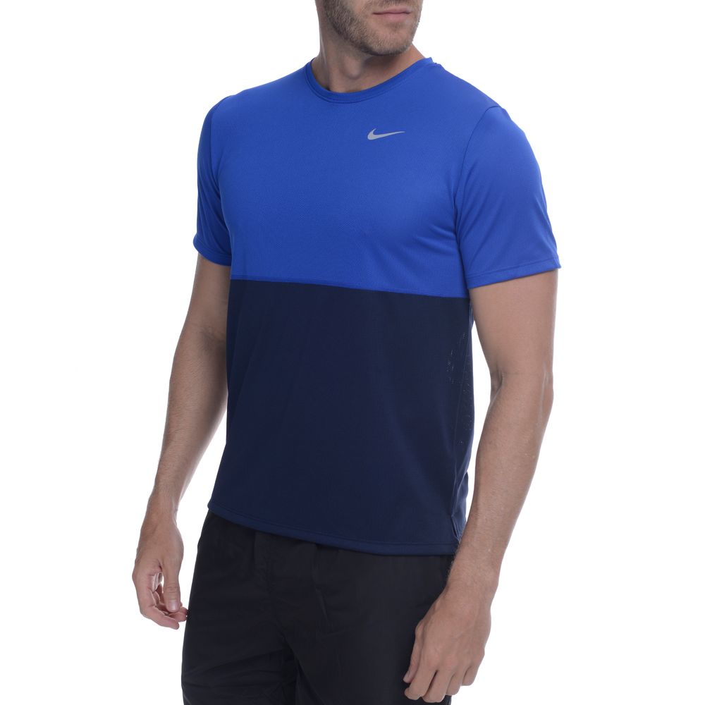 Camiseta Masculina Nike Breathe as melhores roupas para treinamento funcional